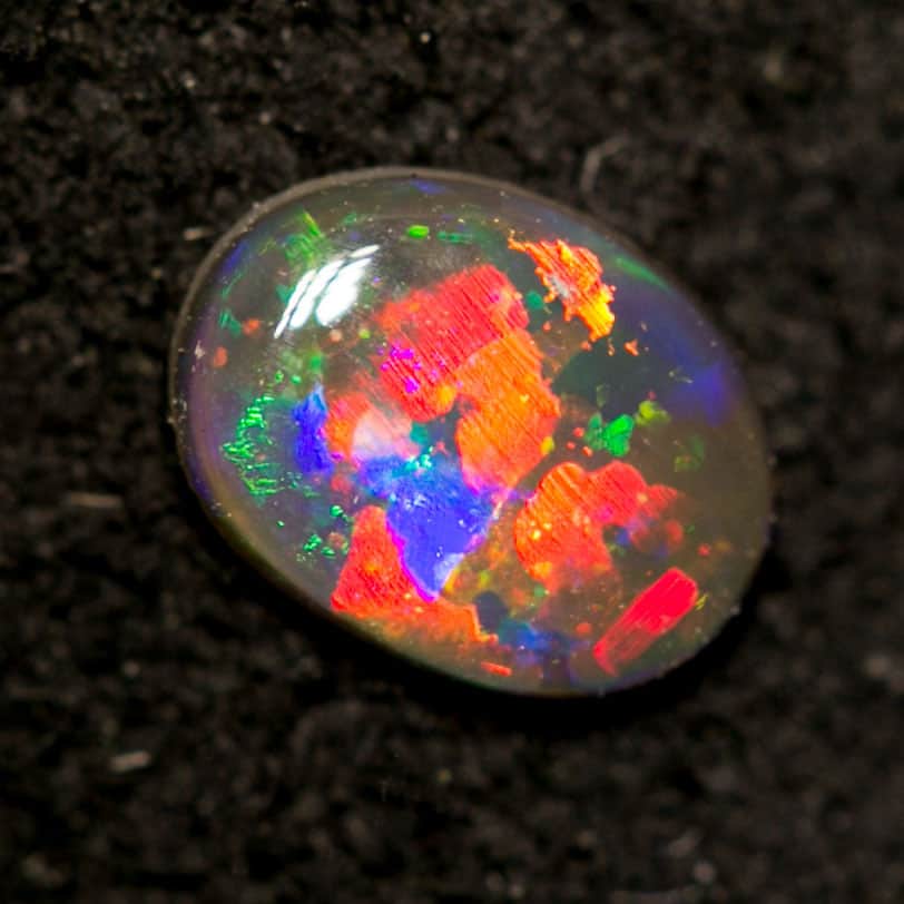0.18 ct gem opal 5x3mm