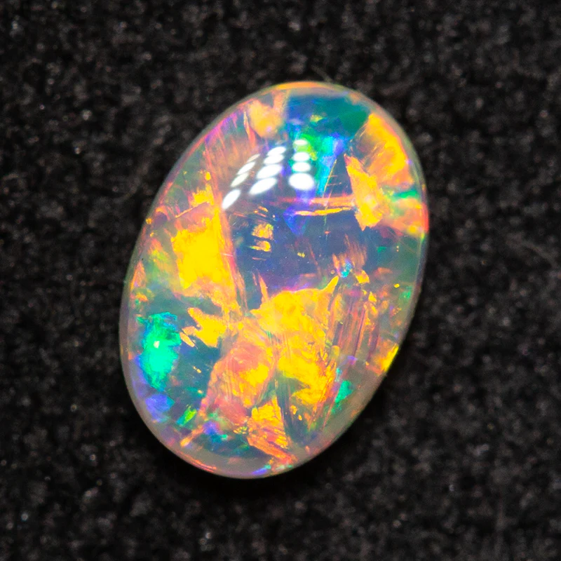 0.23 ct crystal opal 5.4x3.8x1.7mm