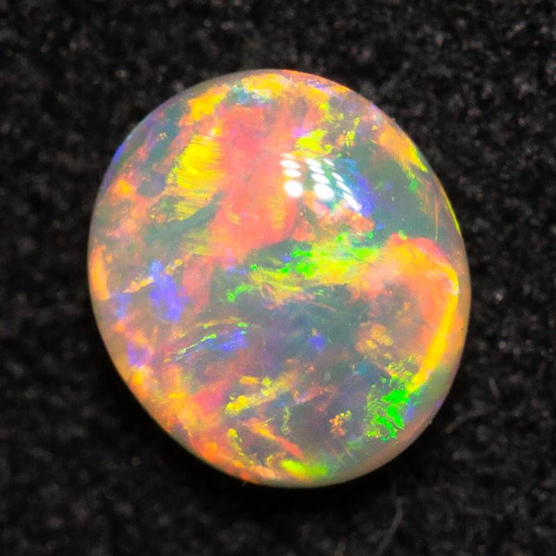 0.28 ct crystal opal 4.9x4.3x2.1mm
