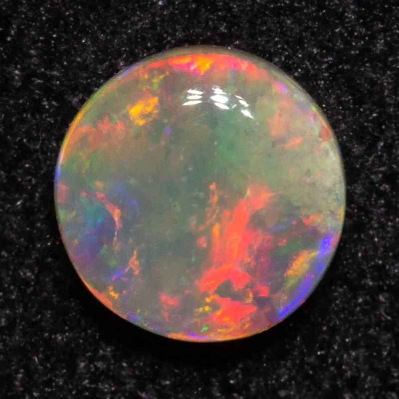 0.30 ct dark opal 4.6x4.6x2mm