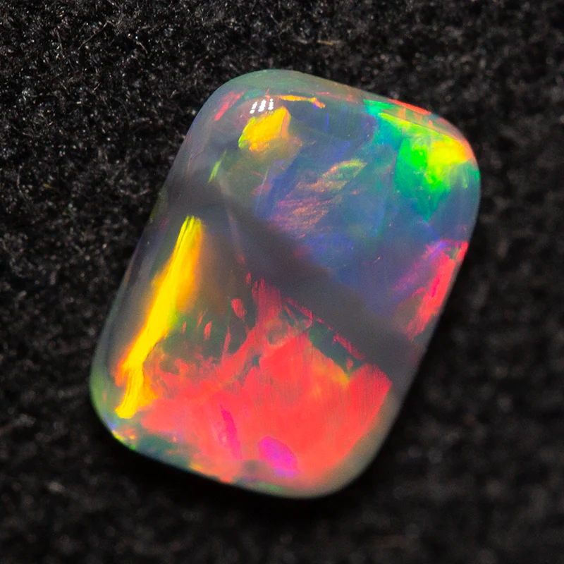 0.33 ct black crystal opal 5.8x4.2x1.5mm