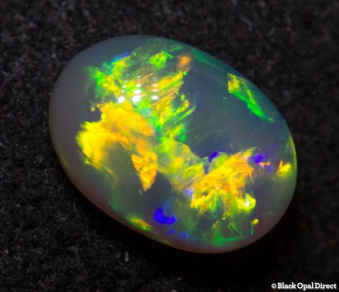 0.34 ct crystal opal 5.5x4x2mm