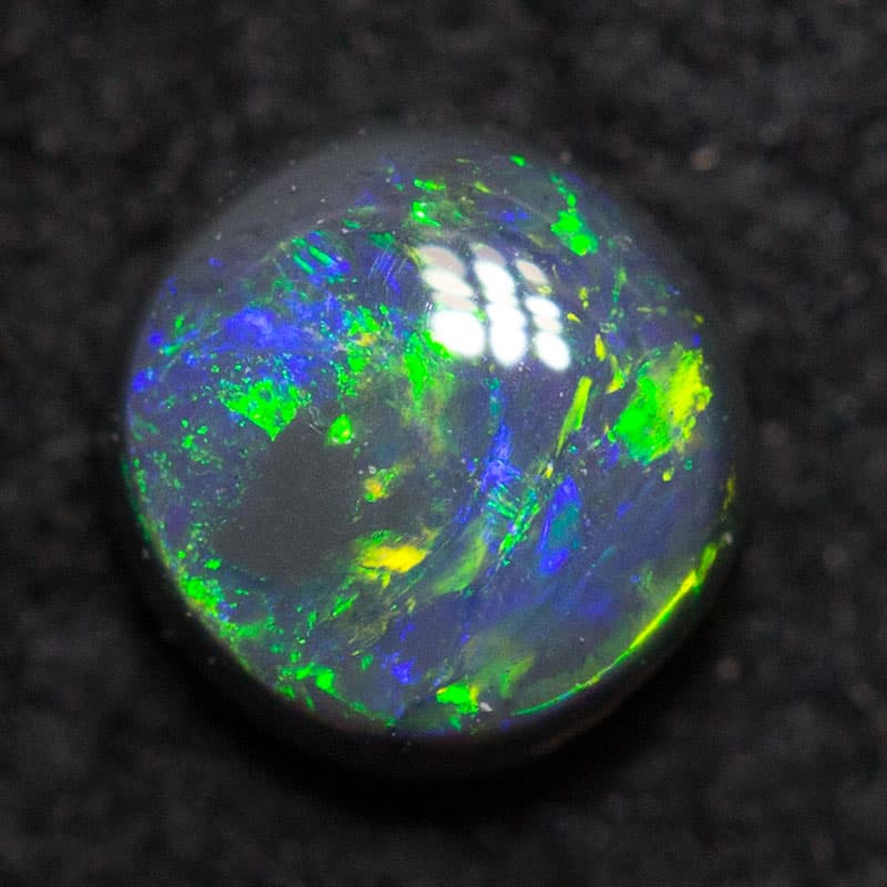 0.35 ct black opal 4.4x4.4x2.6mm