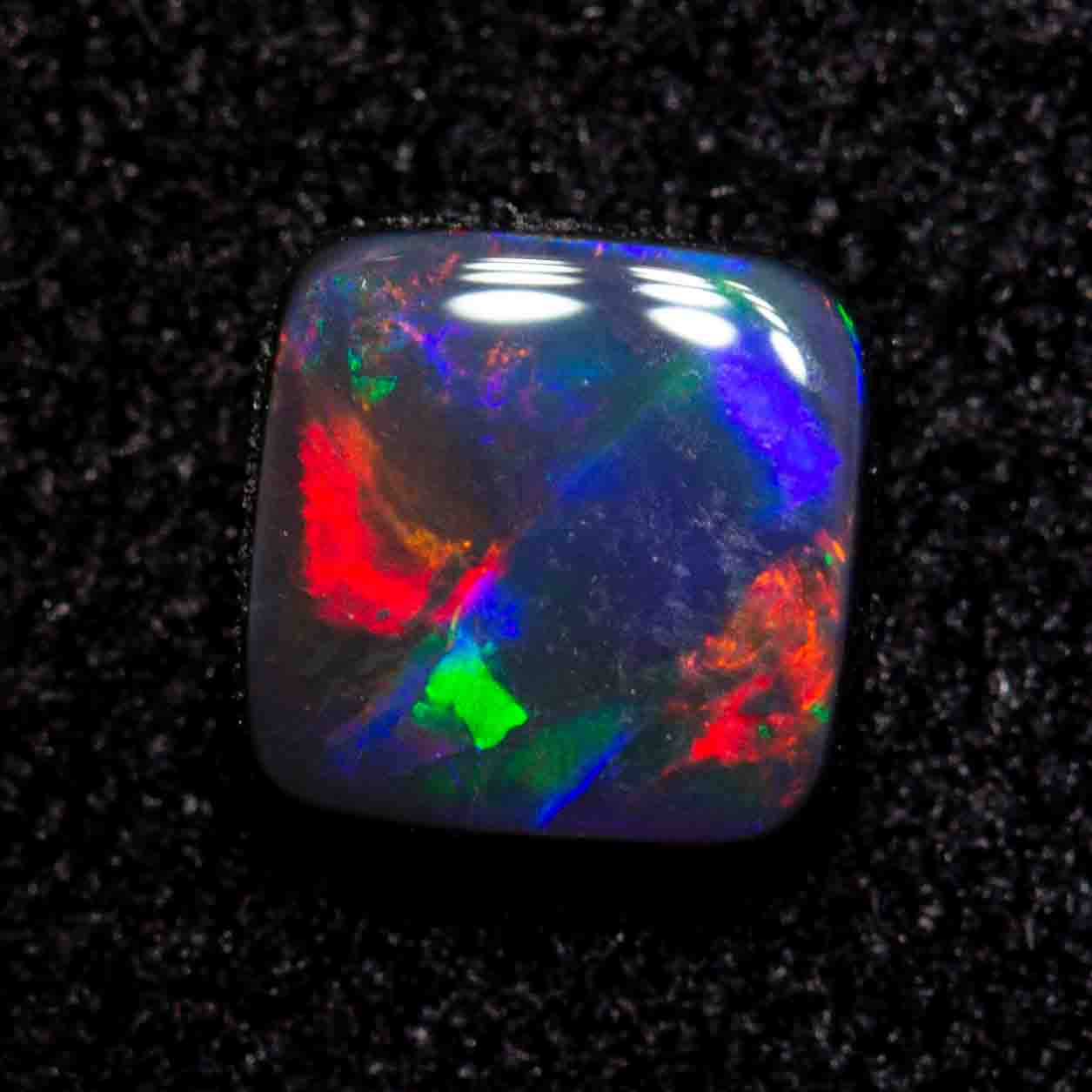 0.38 ct black opal 4.7x4.7x2.1mm