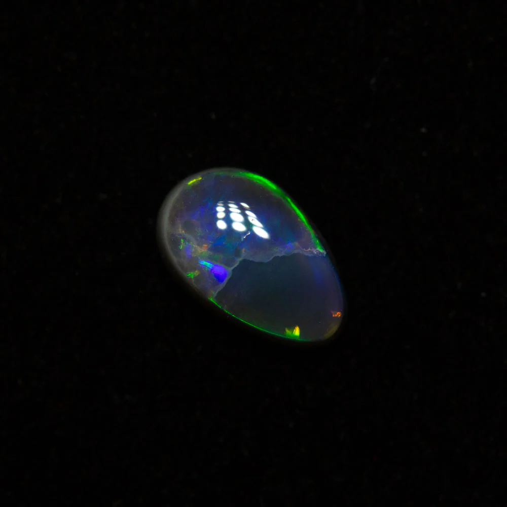 0.42 ct black opal 6.4x4.1x2.5mm - Image 2