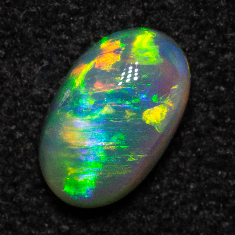 0.43 ct crystal opal 6.4x4x2.5mm
