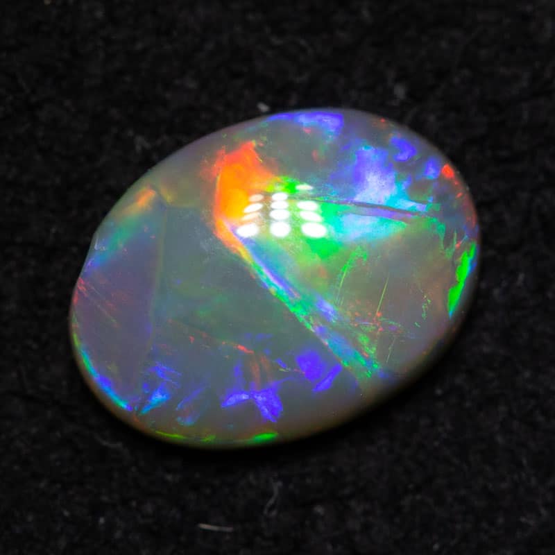 0.44 ct crystal opal 6.7x4.9x2mm