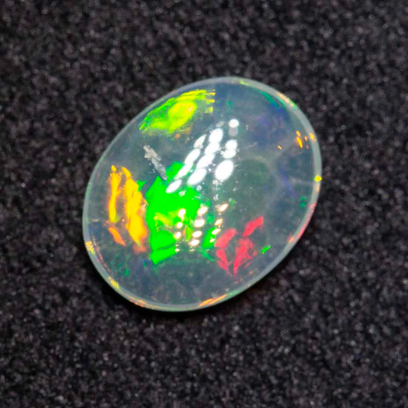 0.47 ct crystal opal 7.1x5.6x1.8mm