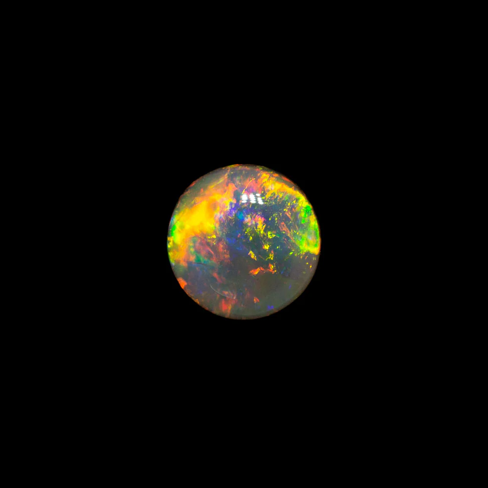 0.47 ct dark opal 5.4x5.4x2.5mm