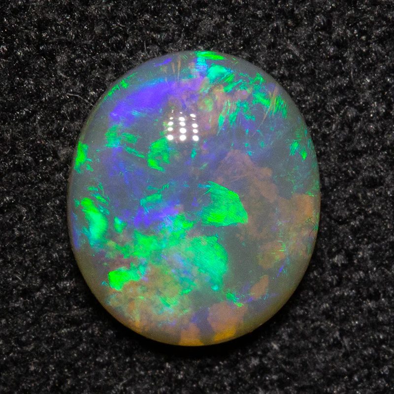 0.48 ct crystal opal 6.3x5.3x2.3mm