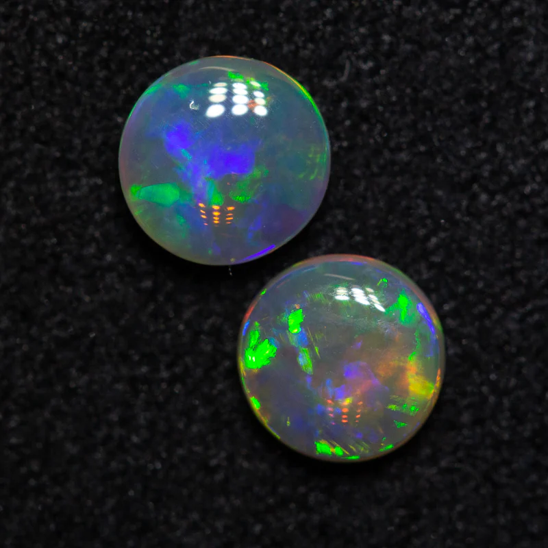 0.52 ct crystal opal pair 4.5x4.5x2mm
