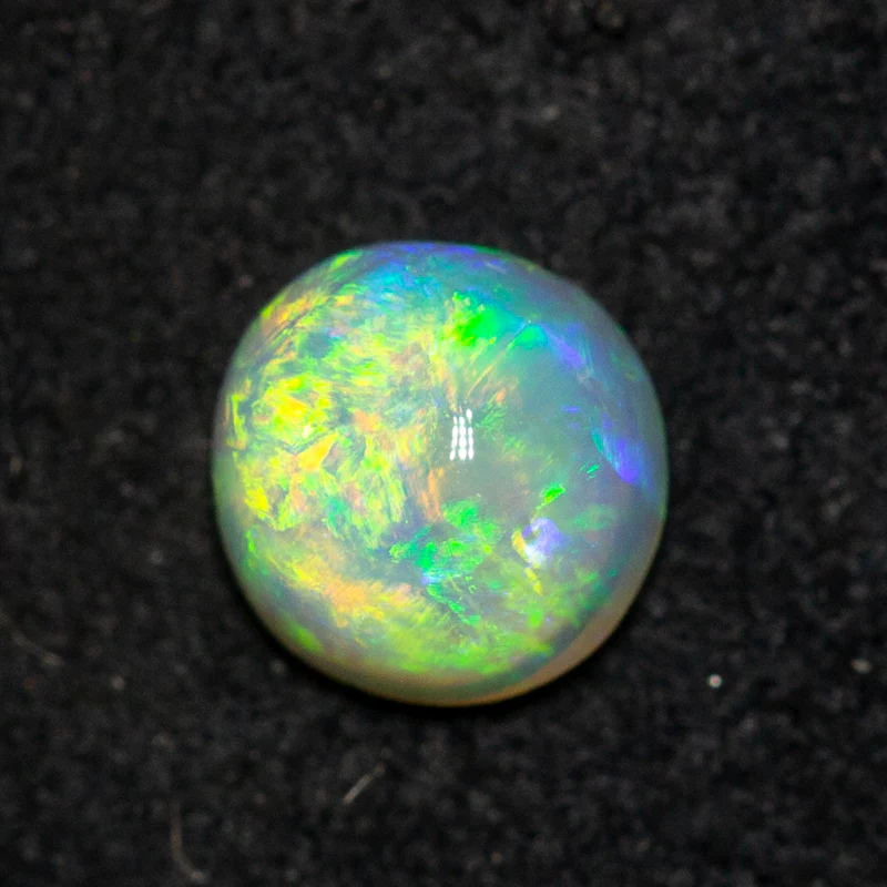 0.53 ct crystal opal 5.2x5.1x3.3mm