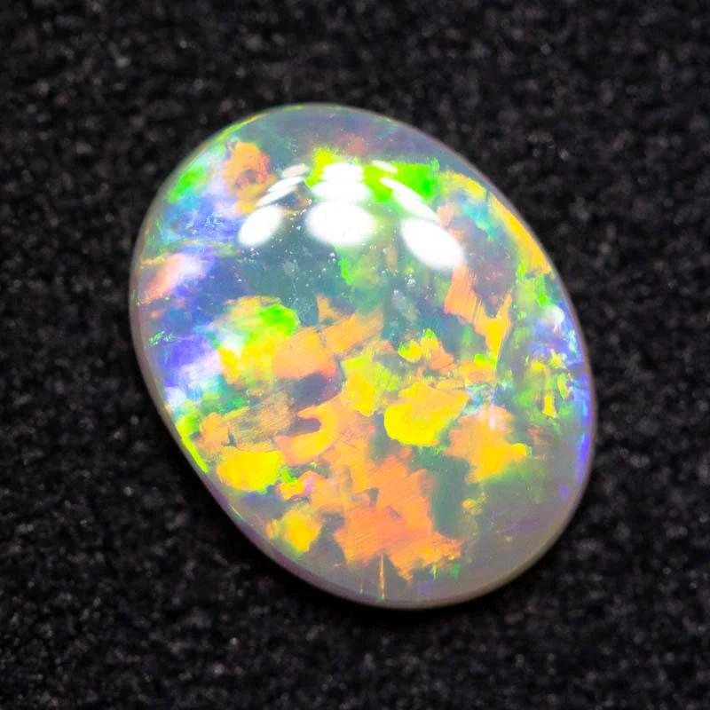 0.53 ct crystal opal 7.3x5.7x2mm
