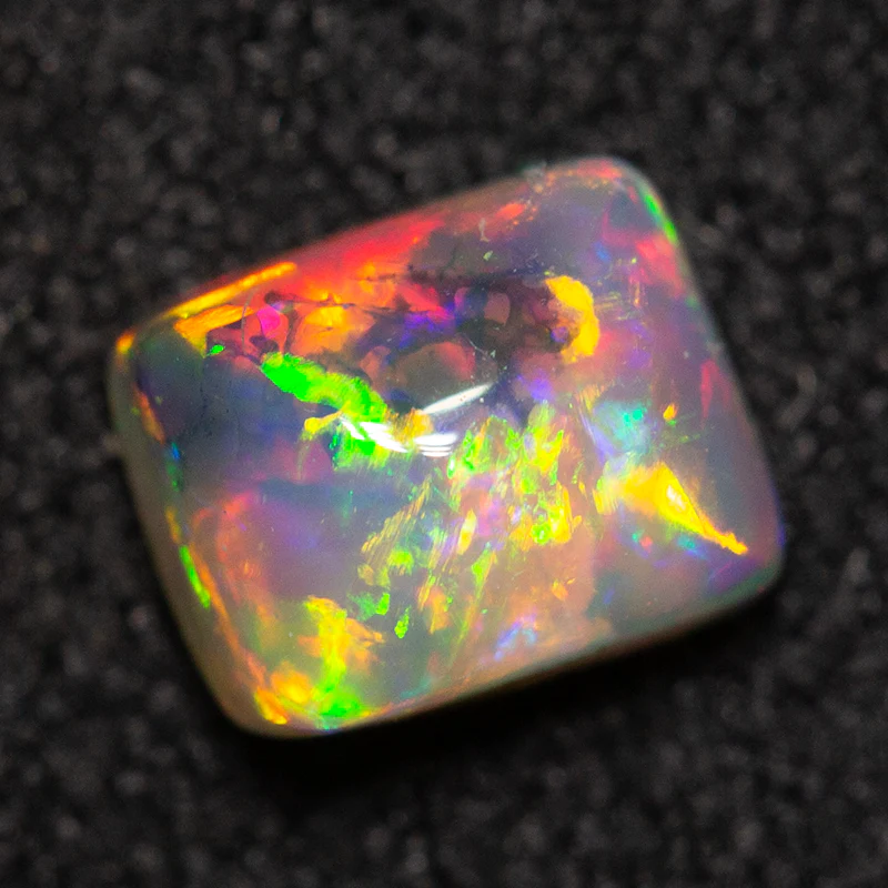 0.54 ct crystal opal 5.3x4.3x3.3mm