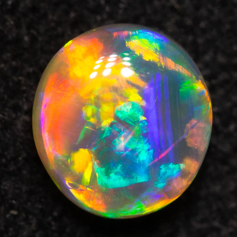 0.55 ct crystal opal 5.4x5.1x3.2mm