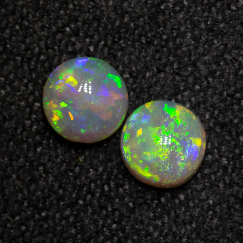 0.56 ct crystal opal pair 4.1x4.1x2.5mm