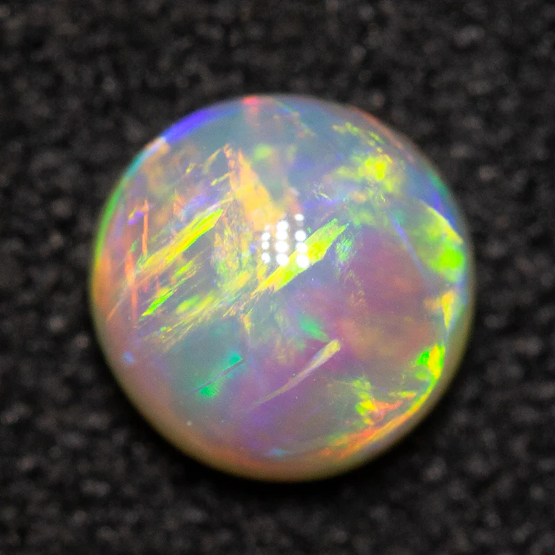 0.57 ct crystal opal 5.3x5.2x3.4mm