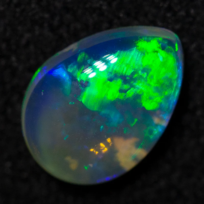 0.57 ct crystal opal 7.1x5.1x2.6mm