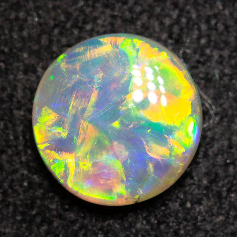 0.59 ct crystal opal 6.1x6.1x2.7mm