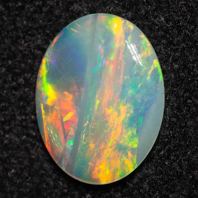 0.61 ct crystal opal 8.1x6.4x1.7mm