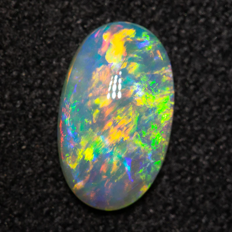 0.61 ct crystal opal 8.5x5.1x2.2mm