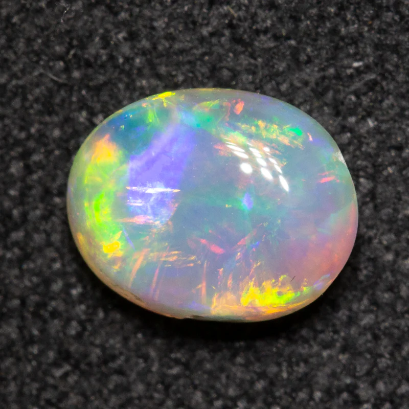 0.62 ct crystal opal 6.3x4.9x3.1mm