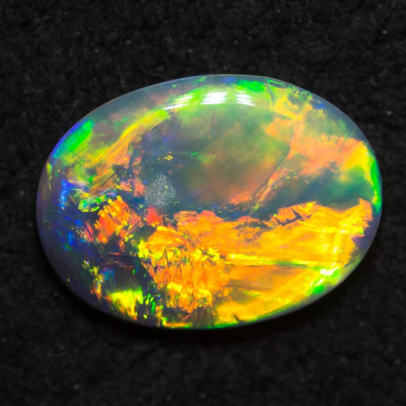 0.65ct dark opal 8.3x6.2x1.7mm