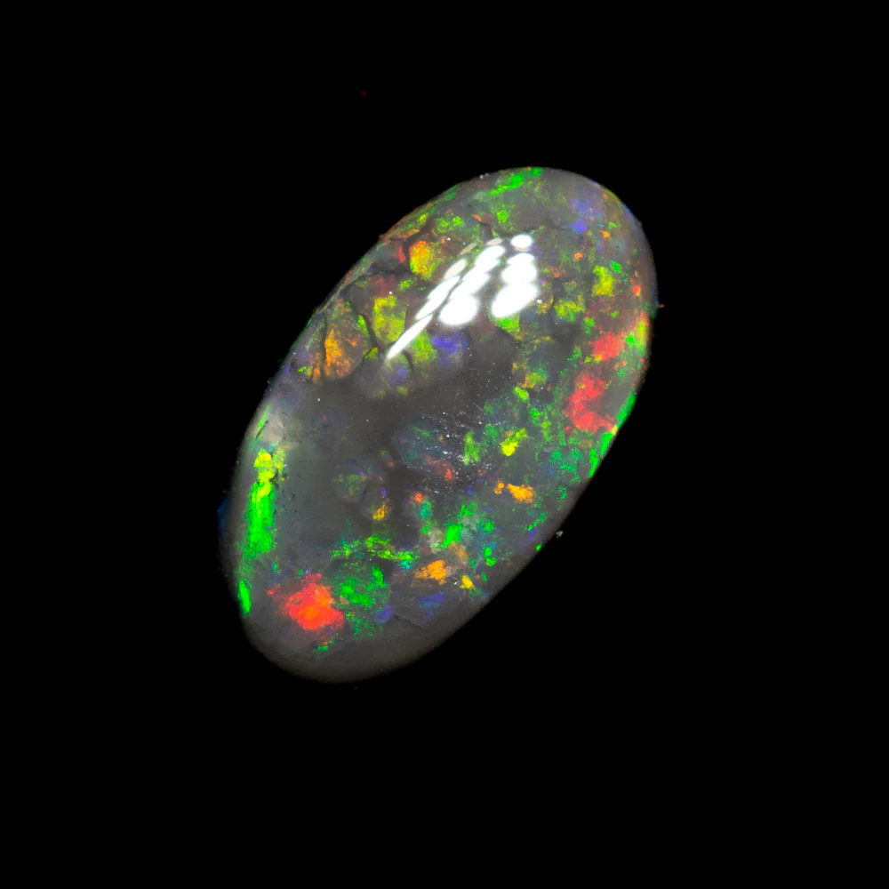 0.66 ct black opal8.3x4.8x2.5mm
