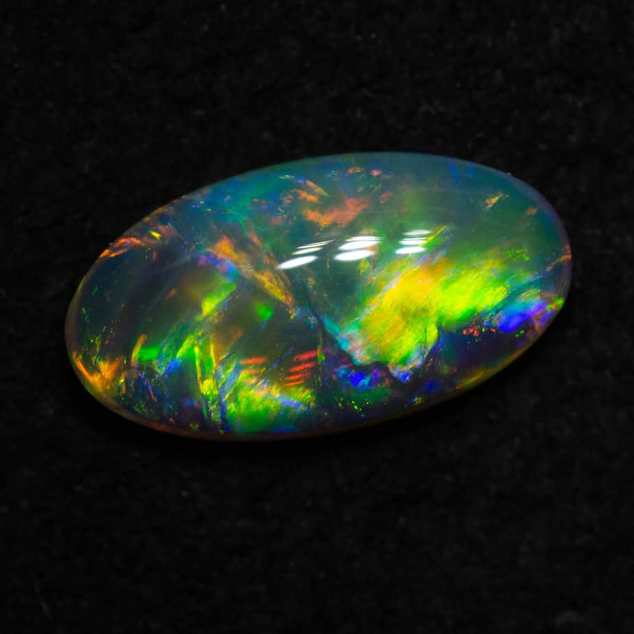 0.68ct crystal opal 8.8x4.7x2.5mm