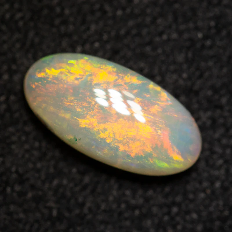 0.69 ct crystal opal 8.7x4.3x2.8mm