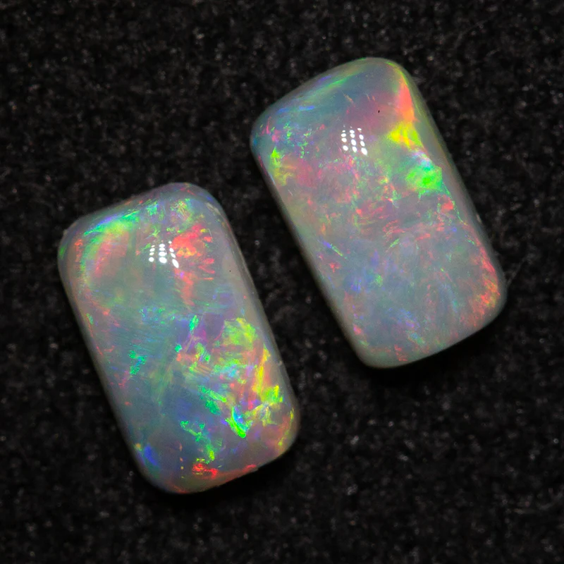 0.69 ct white opal pair 5.6x3.3x2.4mm