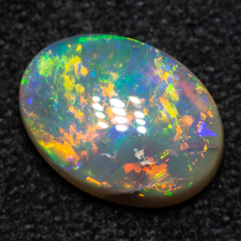 0.76 ct crystal opal 7.6x5.5x2.9mm