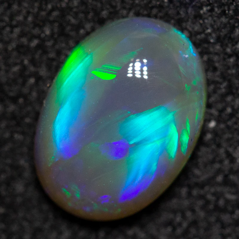 0.77 ct crystal opal 7.6x5.5x2.9mm