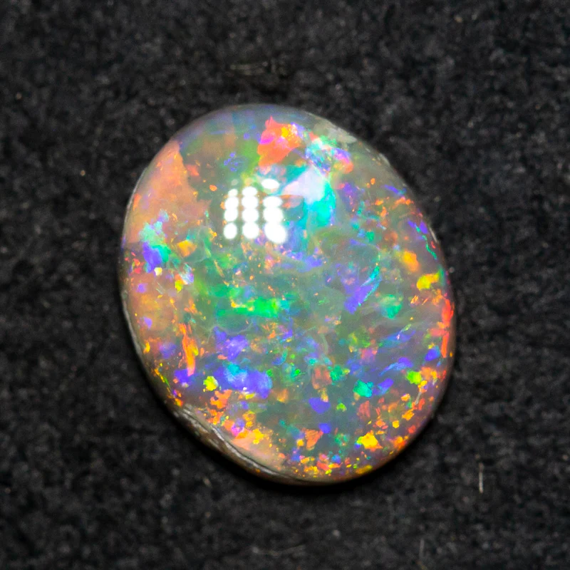0.79 ct crystal opal 7.7x6.3x2.6mm