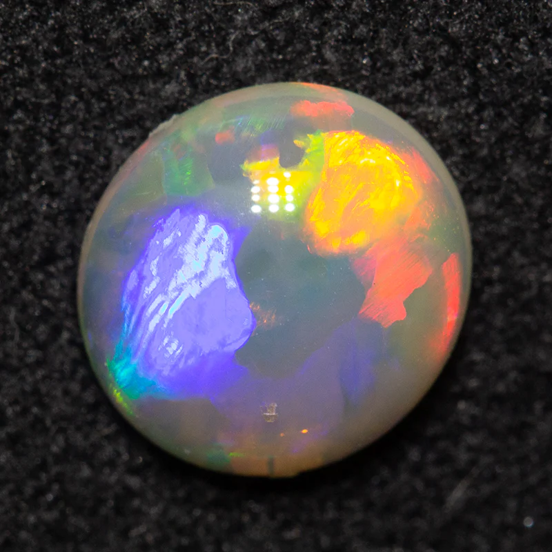 0.79 ct crystal opal 8.2x4.9x2.9mm