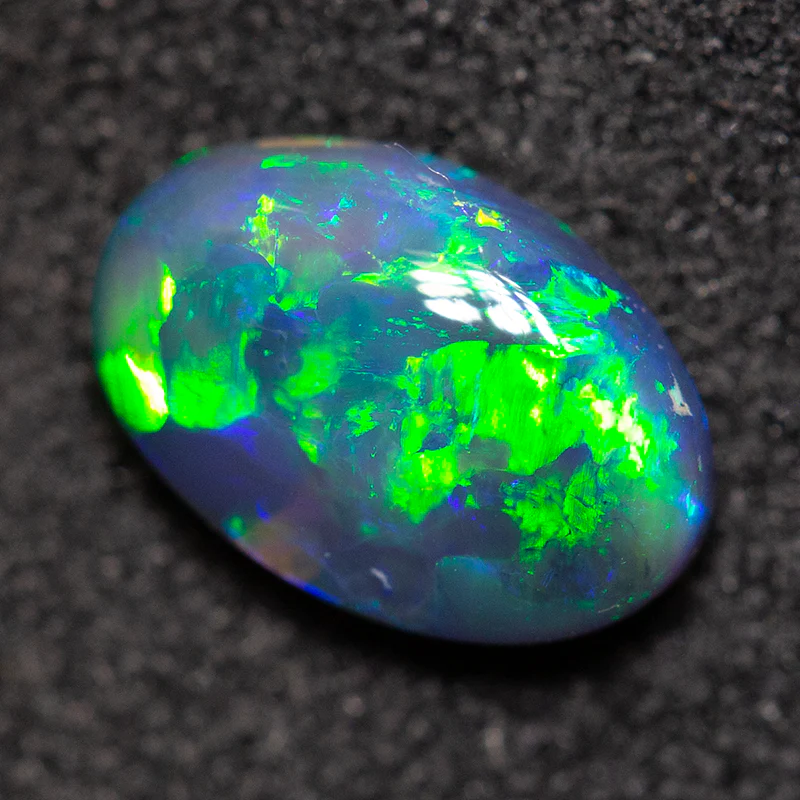 0.82 ct black opal 8x5.3x3mm