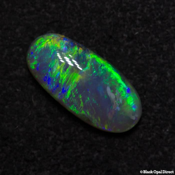 0.82 ct crystal opal 10x5x3mm