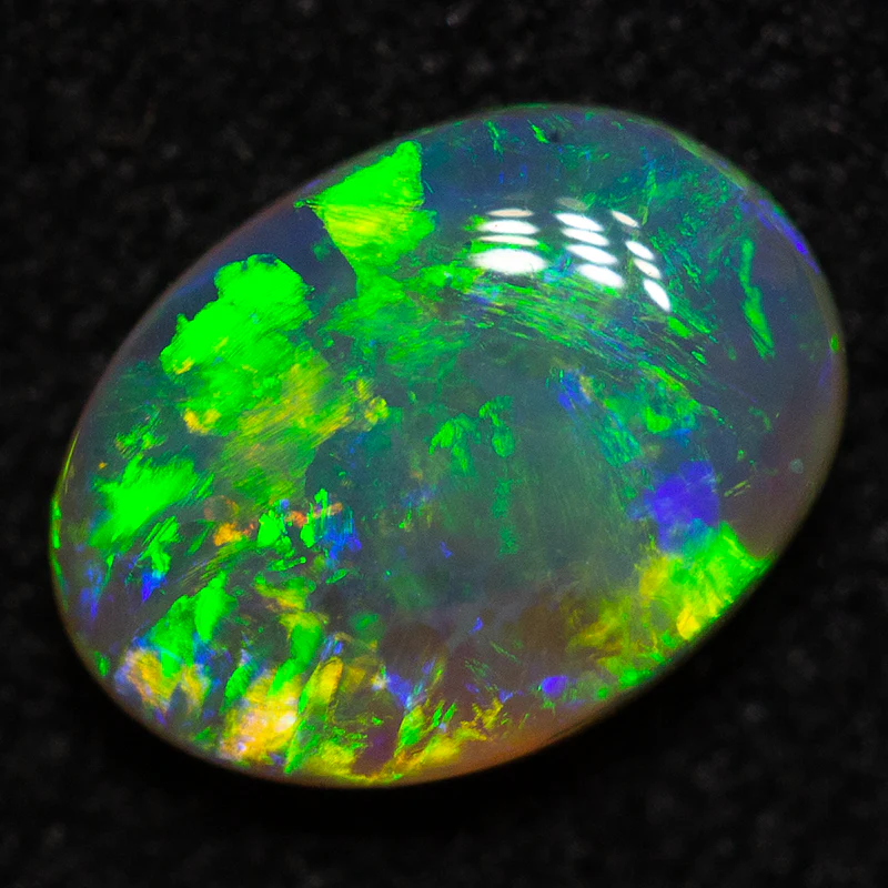 0.83 ct crystal opal 7.7x5.7x2.9mm