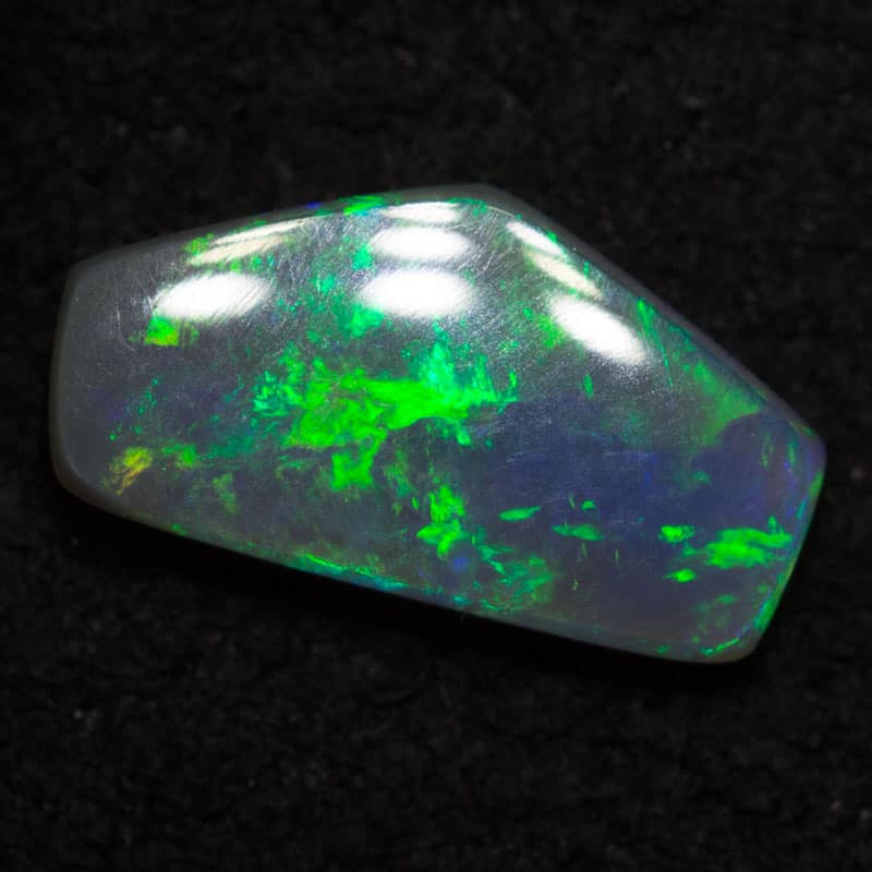 0.87 ct black opal 9.8x5.3x2.3mm