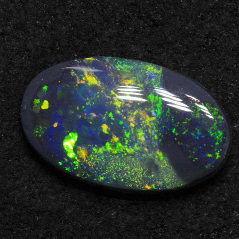 0.89 ct black opal 9.3x5.8x2.5mm