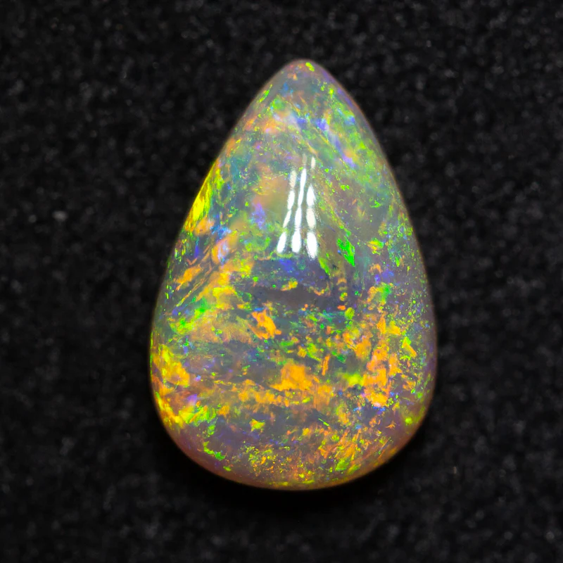 0.89 ct crystal opal 8.3x5.6x3.2mm