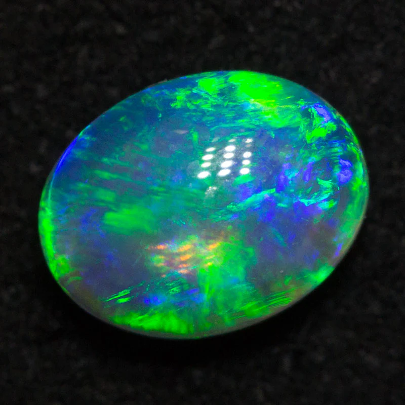 0.90 ct crystal opal 7.1x5.5x3.6mm
