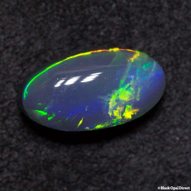0.91 ct black opal 8.6x5x3mm