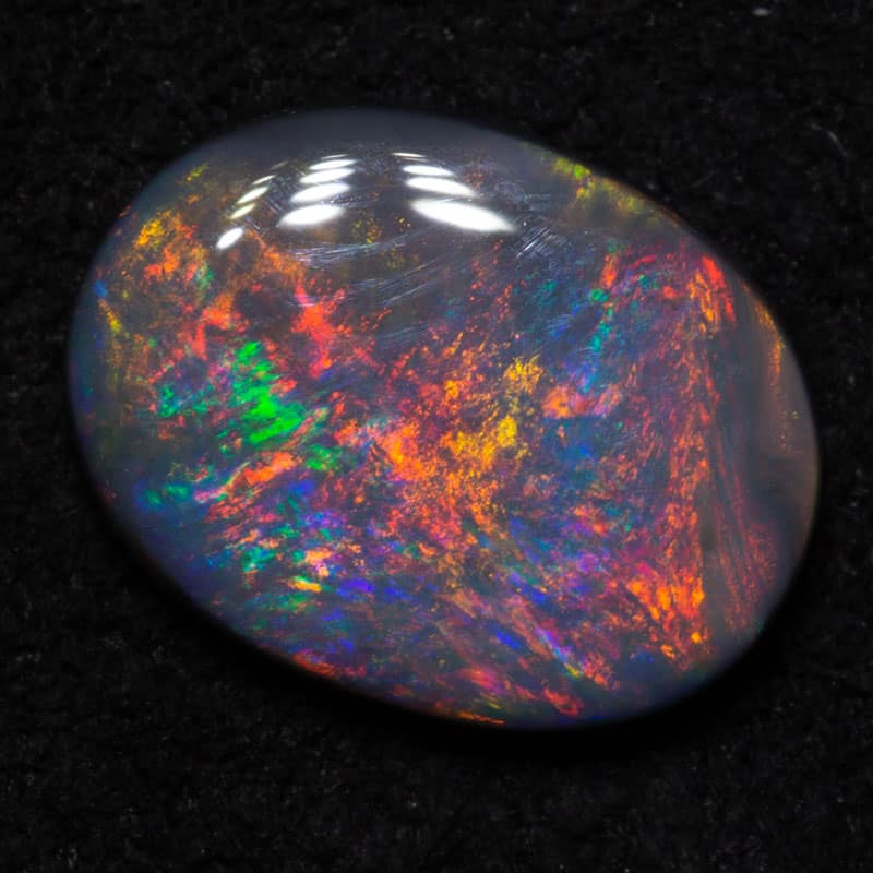 0.91 ct black opal 8.8x6.7x2.2mm