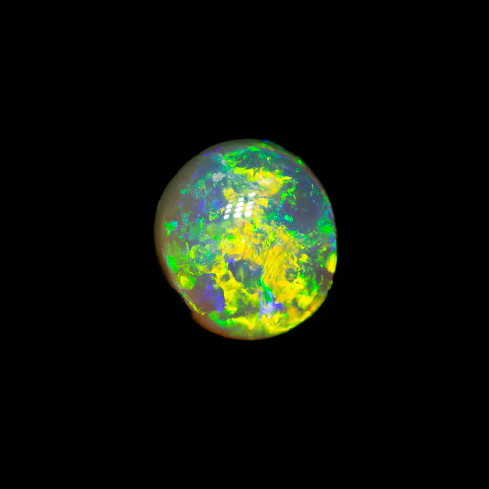 0.91 ct crystal opal 6.5x5.9x3.8mm