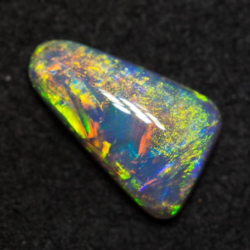 0.93 ct black opal 9.5x5.8x2.8mm