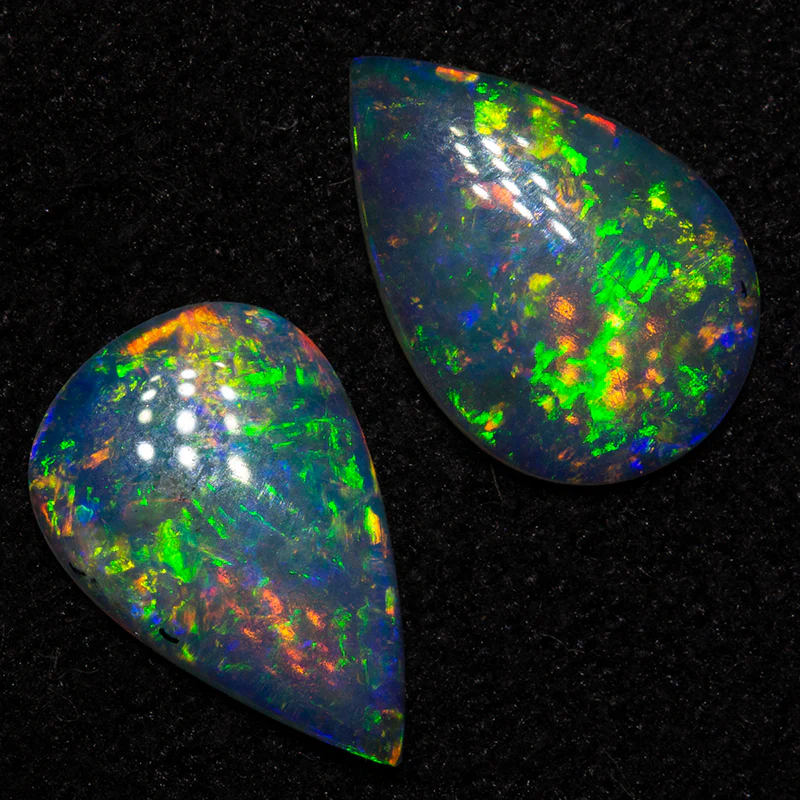 0.93 ct crystal opal pair 8.9x6.1x1.6mm