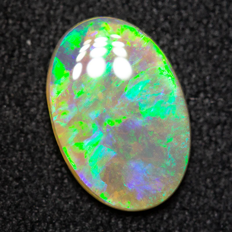 0.93 ct dark opal 9.4x6.6x2.3mm