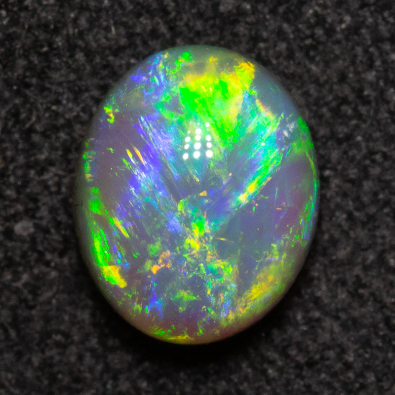 0.94 ct crystal opal 6.8x5.6x3.8mm