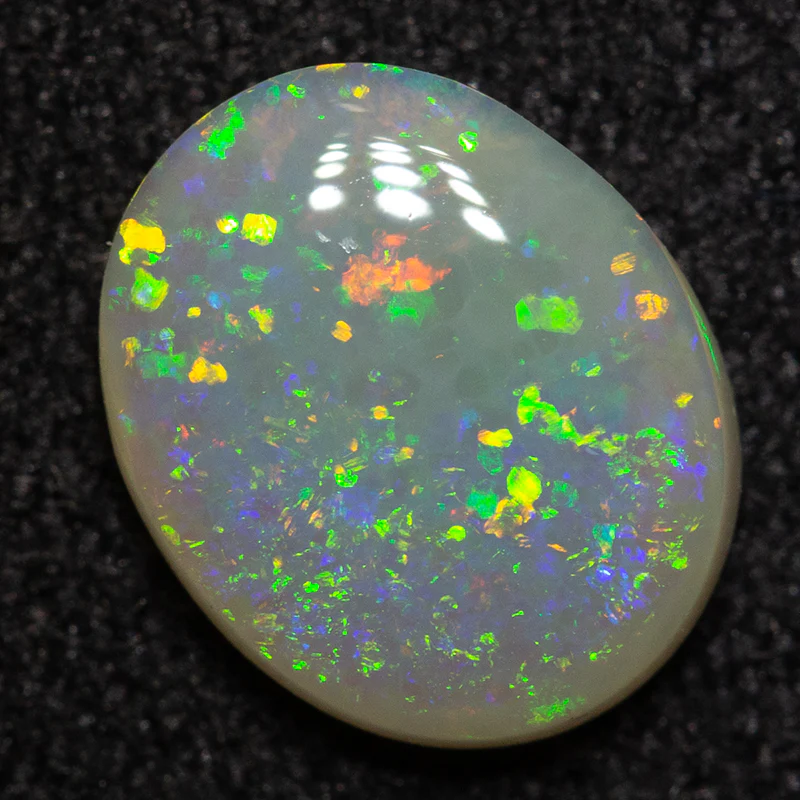 0.95 ct dark opal 8.4x6.8x2.6mm